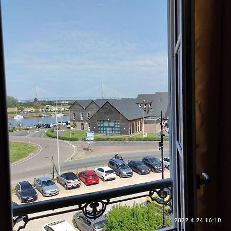 Ferienwohnung Les Mouettes Du Port Honfleur Exterior foto